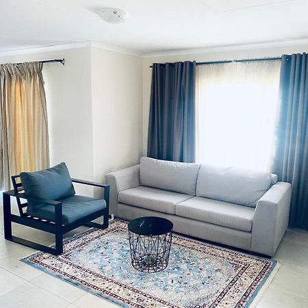 Tranquility Guesthouse Standerton Esterno foto