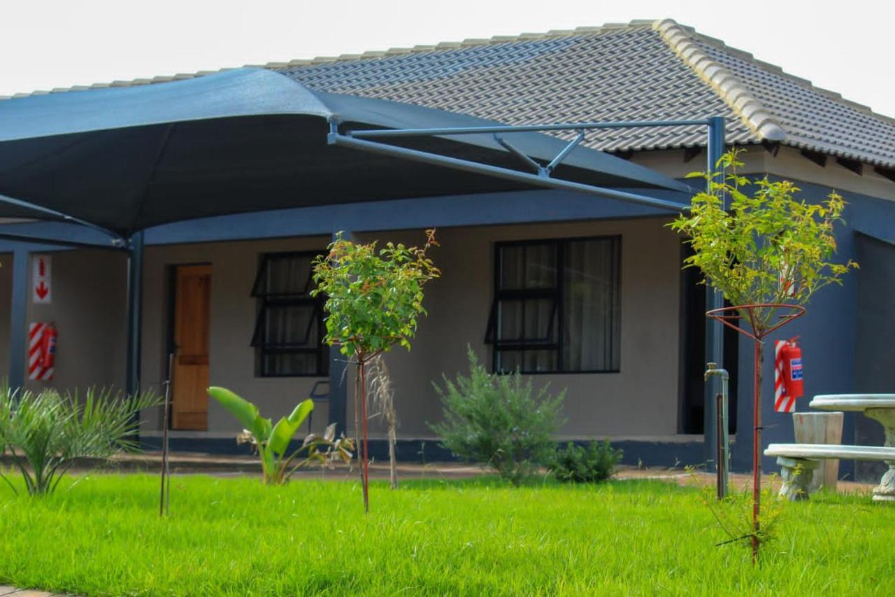 Tranquility Guesthouse Standerton Esterno foto