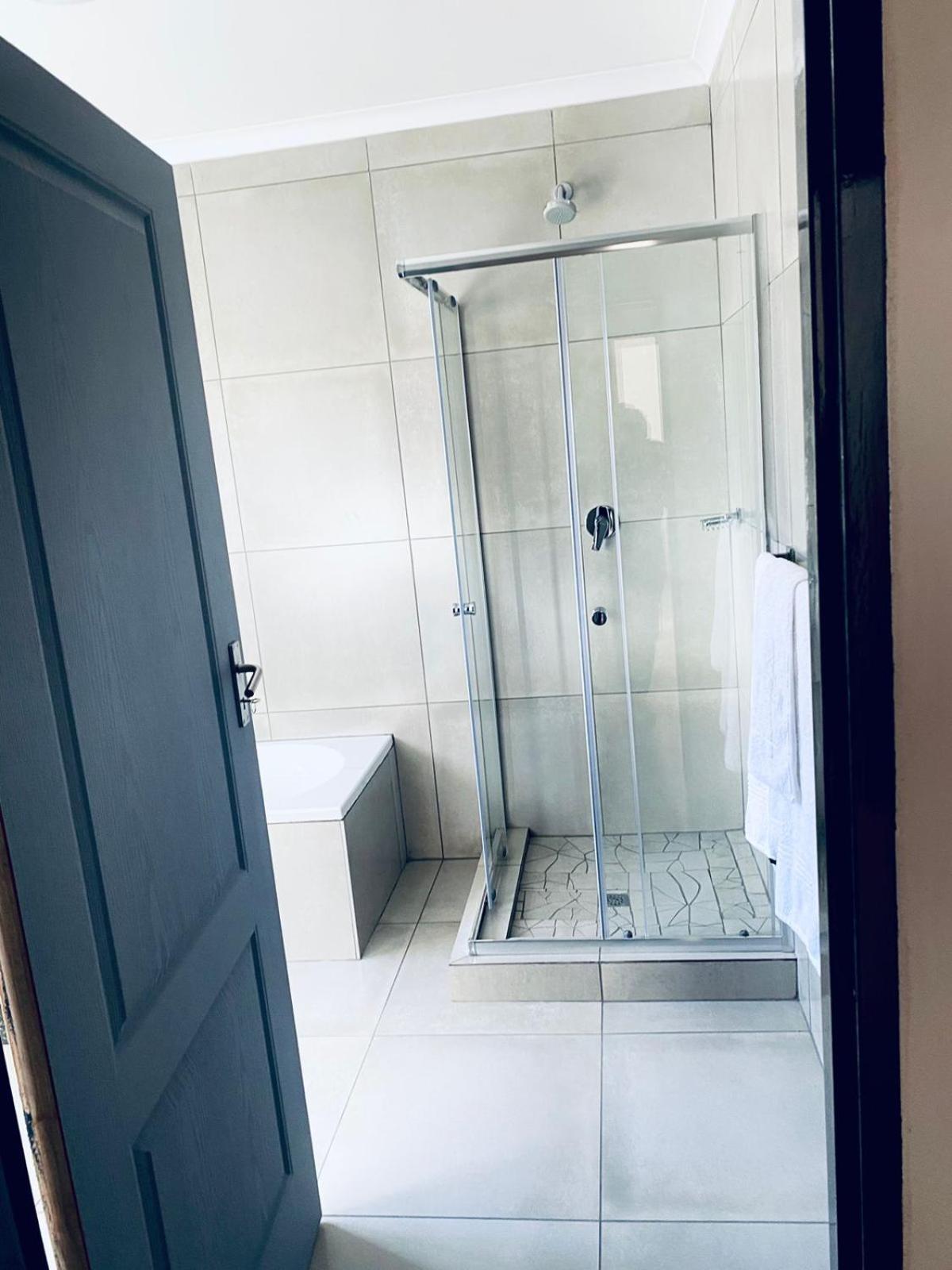Tranquility Guesthouse Standerton Esterno foto